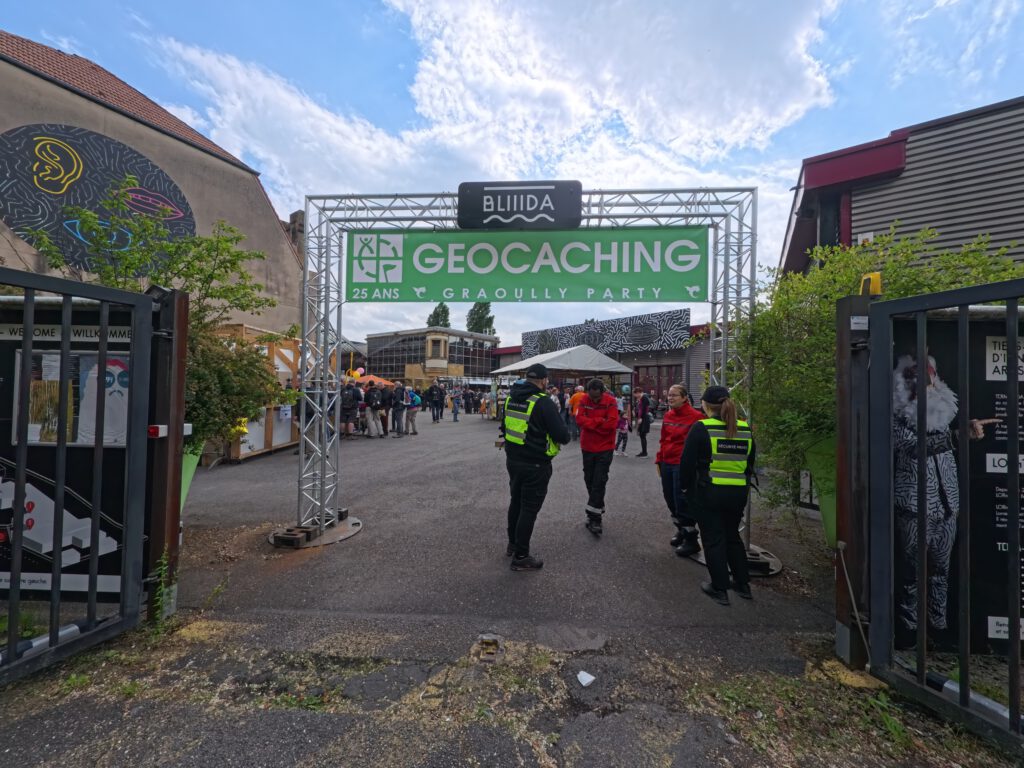 Eingang zur Blockparty auf das Bliiida Gelände